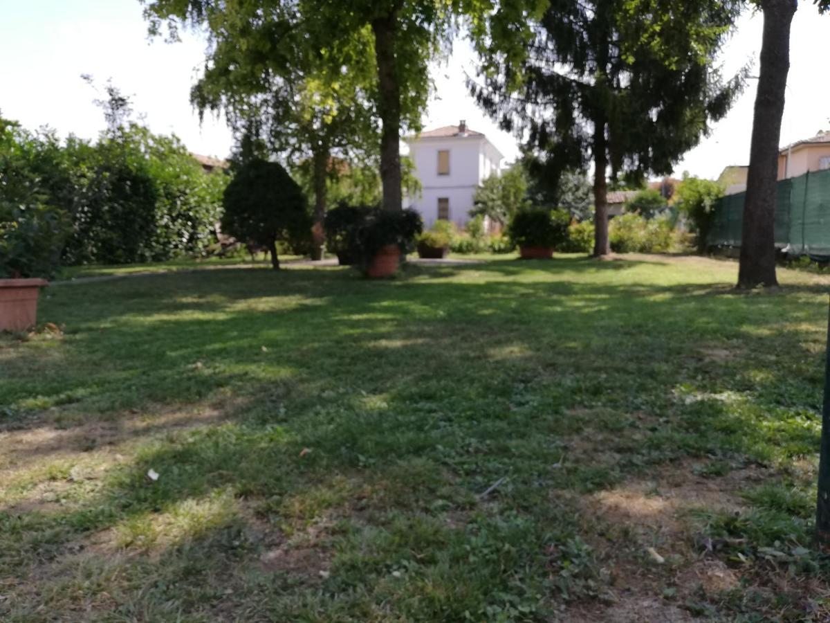 Bellaria Panzió Voghera Kültér fotó